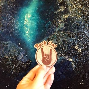 Wood Patch “rock on” circle - 3M backing